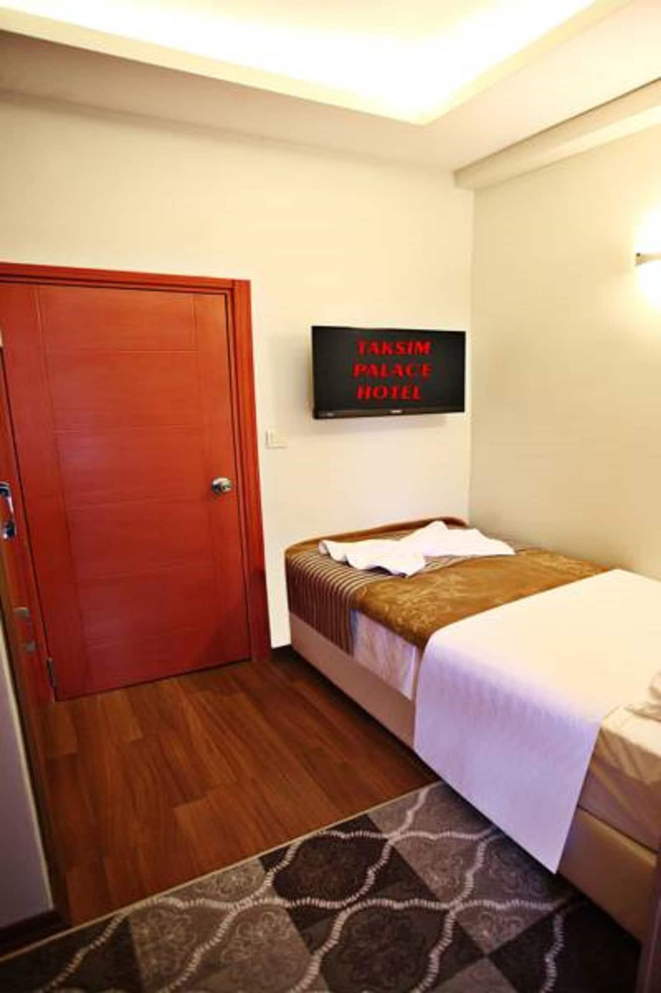 איסטמבול Taksim Palace Hotel מראה חיצוני תמונה